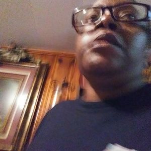 Meet your Posher, Daphne